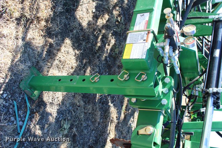 image for item DC7720 Great Plains NP-40L-17R30 row crop side dresser