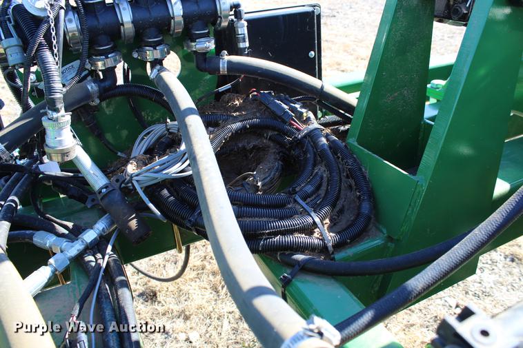 image for item DC7720 Great Plains NP-40L-17R30 row crop side dresser