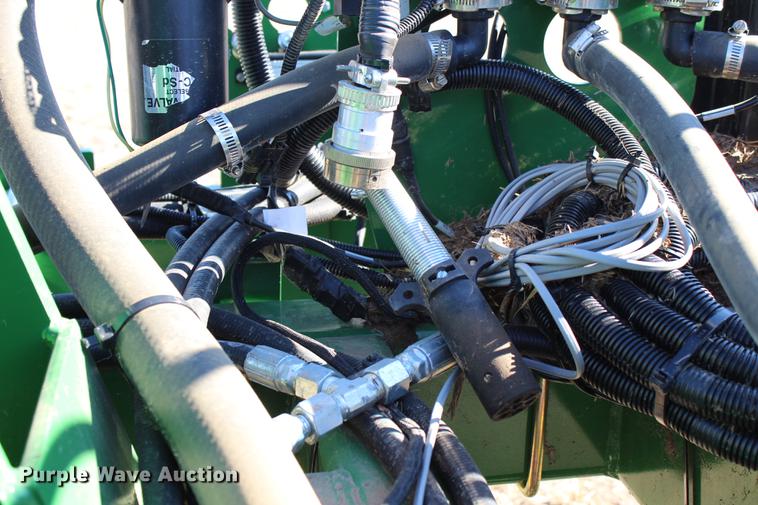 image for item DC7720 Great Plains NP-40L-17R30 row crop side dresser