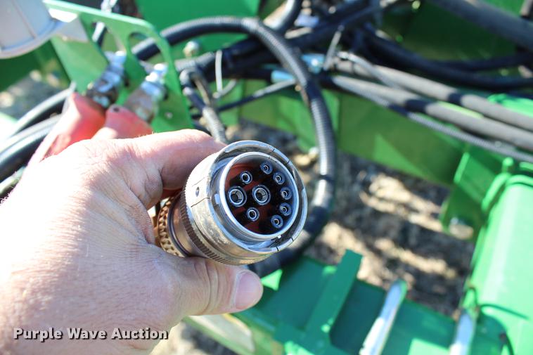 image for item DC7720 Great Plains NP-40L-17R30 row crop side dresser