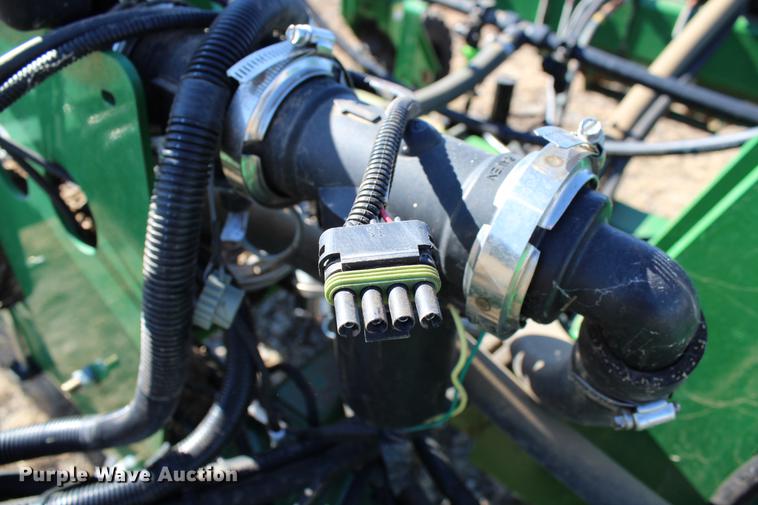 image for item DC7720 Great Plains NP-40L-17R30 row crop side dresser