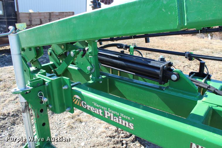 image for item DC7720 Great Plains NP-40L-17R30 row crop side dresser