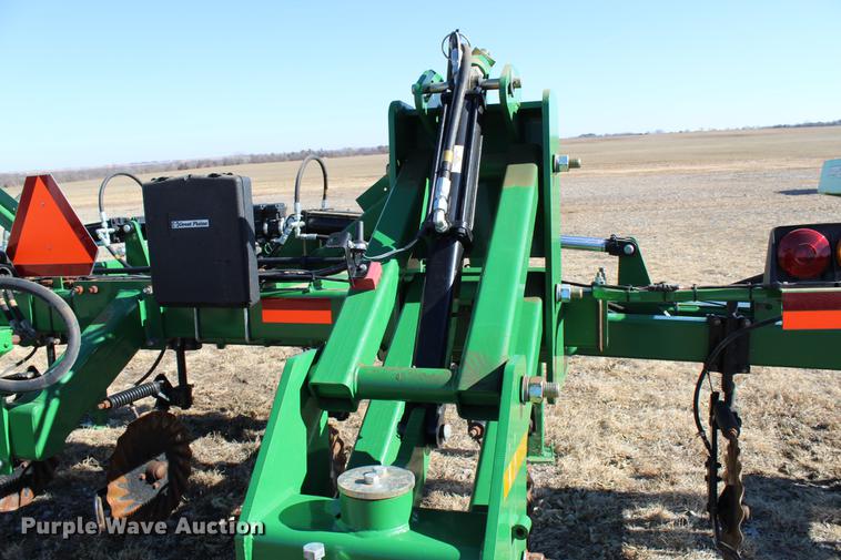 image for item DC7720 Great Plains NP-40L-17R30 row crop side dresser