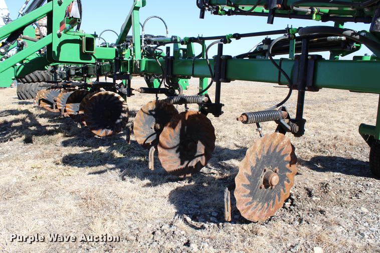 image for item DC7720 Great Plains NP-40L-17R30 row crop side dresser