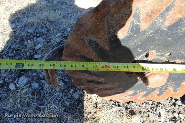 image for item DC7720 Great Plains NP-40L-17R30 row crop side dresser