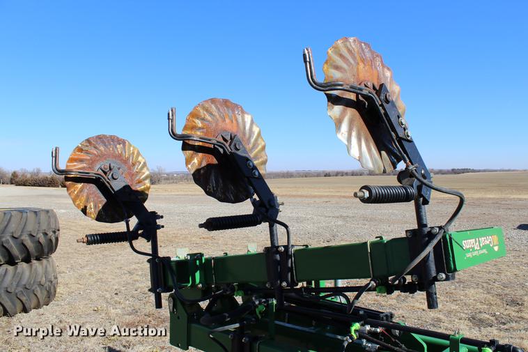 image for item DC7720 Great Plains NP-40L-17R30 row crop side dresser