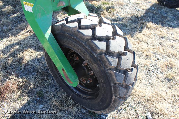 image for item DC7720 Great Plains NP-40L-17R30 row crop side dresser