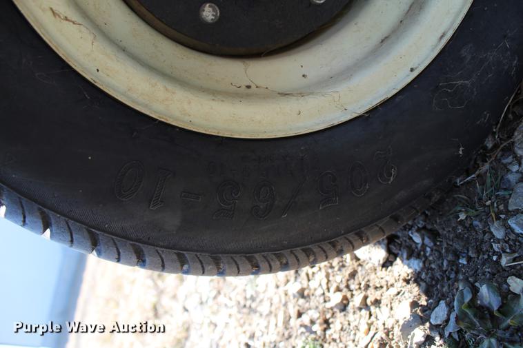 image for item DC7720 Great Plains NP-40L-17R30 row crop side dresser