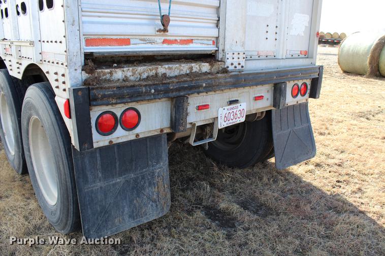image for item DC7723 1987 Wilson PSDCL-208 livestock trailer