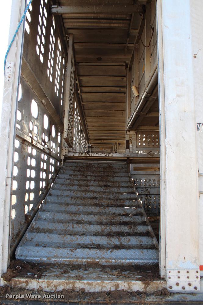 image for item DC7723 1987 Wilson PSDCL-208 livestock trailer