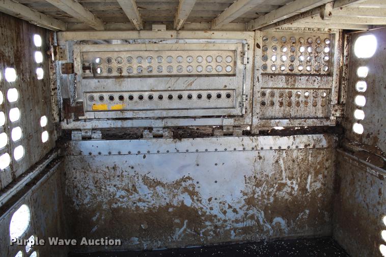 image for item DC7723 1987 Wilson PSDCL-208 livestock trailer