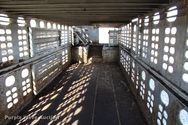 image for item DC7723 1987 Wilson PSDCL-208 livestock trailer