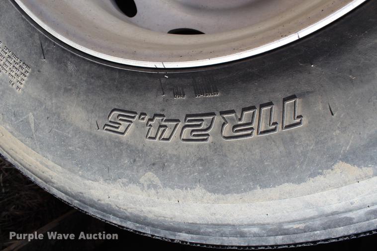 image for item DC7723 1987 Wilson PSDCL-208 livestock trailer