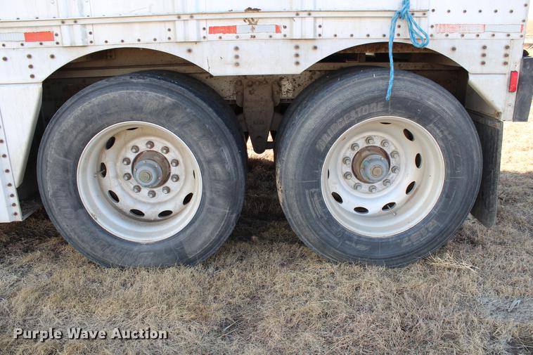 image for item DC7723 1987 Wilson PSDCL-208 livestock trailer