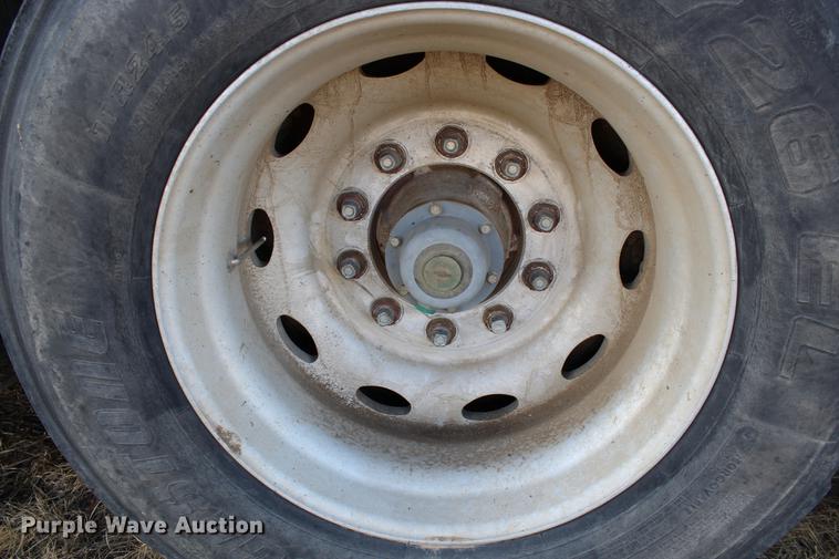 image for item DC7723 1987 Wilson PSDCL-208 livestock trailer