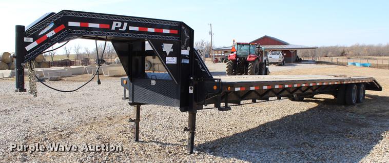 image for item DC7724 2009 PJ Trailers equipment trailer