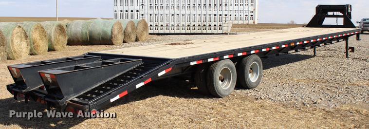 image for item DC7724 2009 PJ Trailers equipment trailer