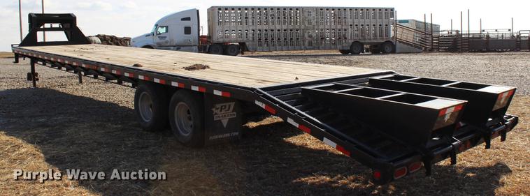 image for item DC7724 2009 PJ Trailers equipment trailer