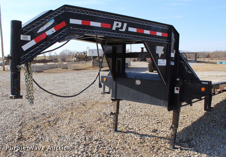 image for item DC7724 2009 PJ Trailers equipment trailer