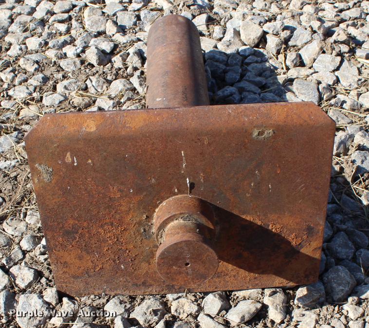 image for item DC7724 2009 PJ Trailers equipment trailer