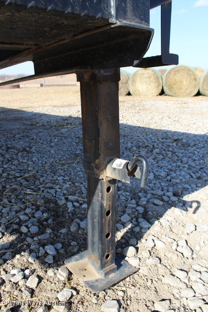 image for item DC7724 2009 PJ Trailers equipment trailer