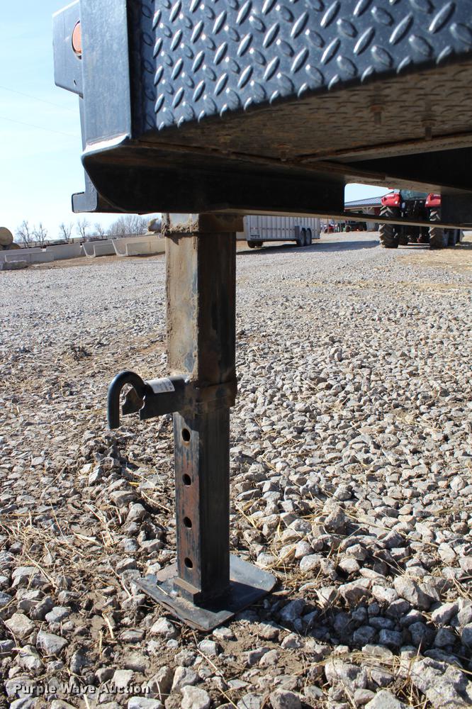 image for item DC7724 2009 PJ Trailers equipment trailer