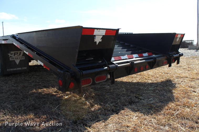 image for item DC7724 2009 PJ Trailers equipment trailer