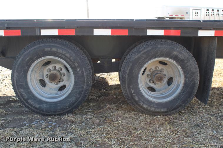 image for item DC7724 2009 PJ Trailers equipment trailer