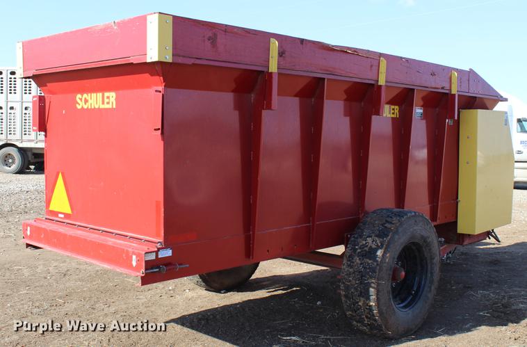 image for item DC7725 2015 Schuler HF295 feed wagon