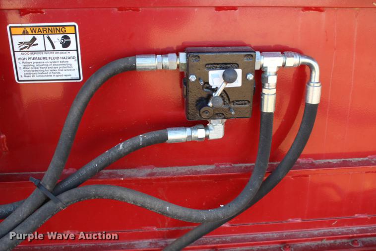 image for item DC7725 2015 Schuler HF295 feed wagon