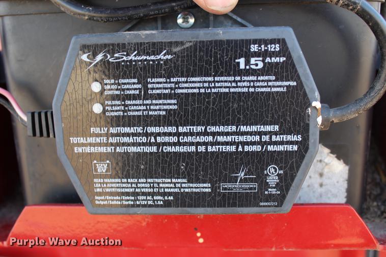 image for item DC7725 2015 Schuler HF295 feed wagon