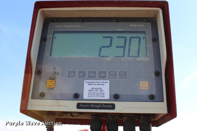 image for item DC7725 2015 Schuler HF295 feed wagon