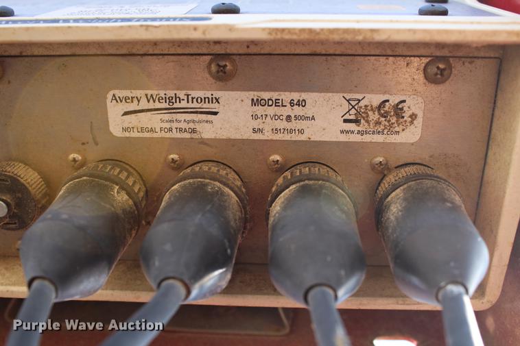 image for item DC7725 2015 Schuler HF295 feed wagon