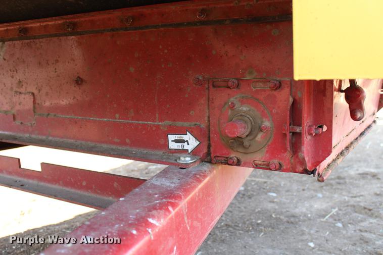 image for item DC7725 2015 Schuler HF295 feed wagon