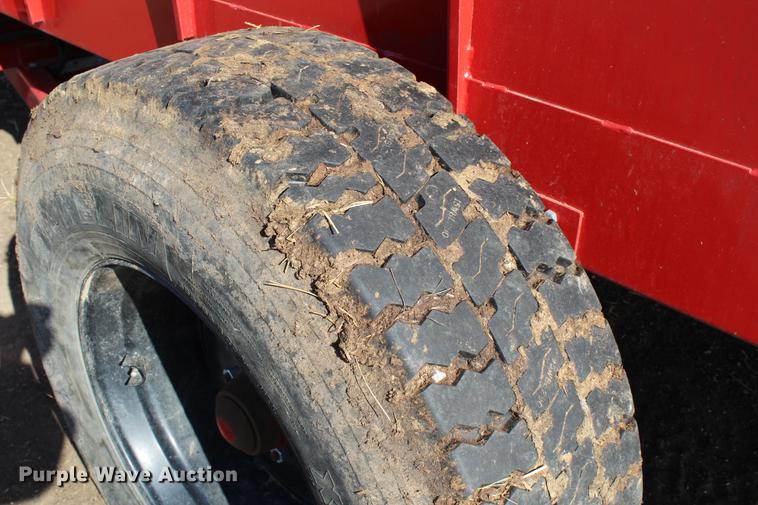 image for item DC7725 2015 Schuler HF295 feed wagon