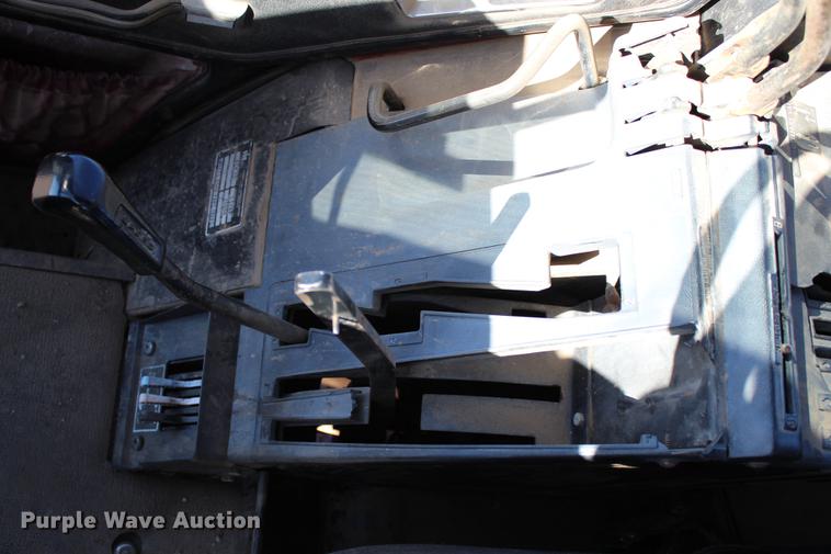 image for item DC7734 1982 International 5288 tractor