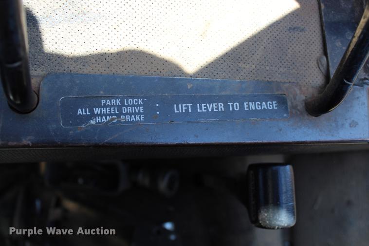 image for item DC7734 1982 International 5288 tractor