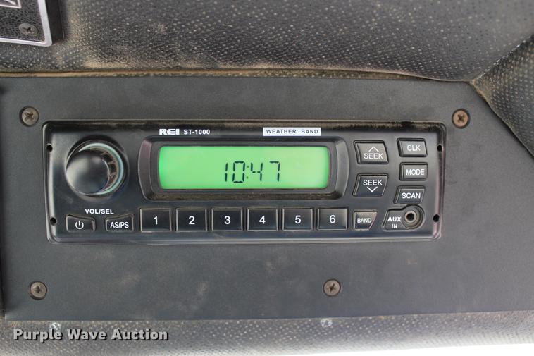 image for item DC7734 1982 International 5288 tractor