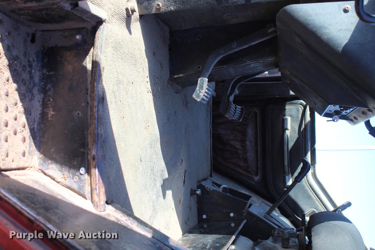 image for item DC7734 1982 International 5288 tractor