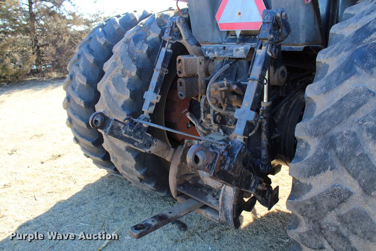 image for item DC7734 1982 International 5288 tractor