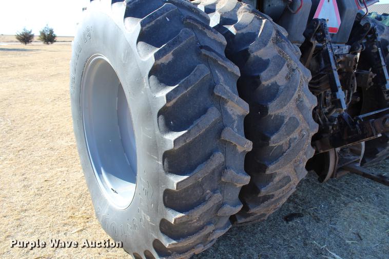 image for item DC7734 1982 International 5288 tractor