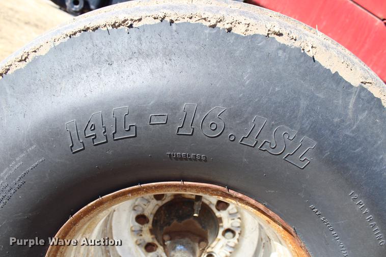 image for item DC7734 1982 International 5288 tractor