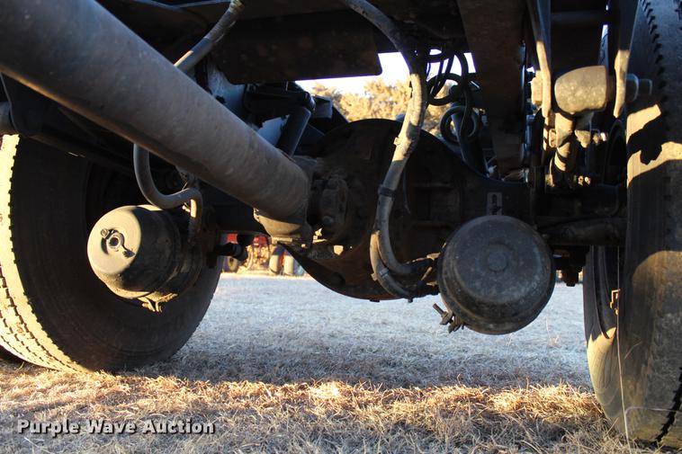 image for item DC7736 2004 Kenworth T300 semi truck