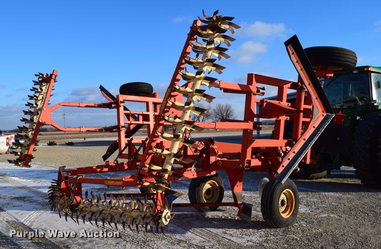 image for item DC7749 Sunflower 3640-20 sweep plow