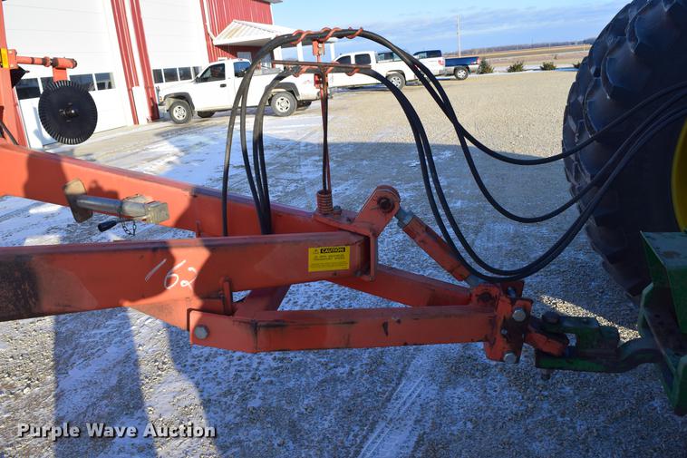 image for item DC7749 Sunflower 3640-20 sweep plow