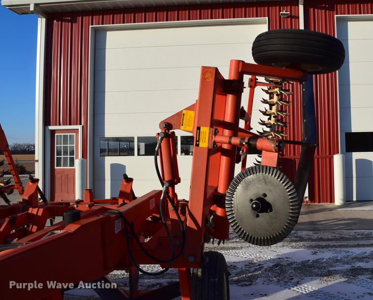 image for item DC7749 Sunflower 3640-20 sweep plow