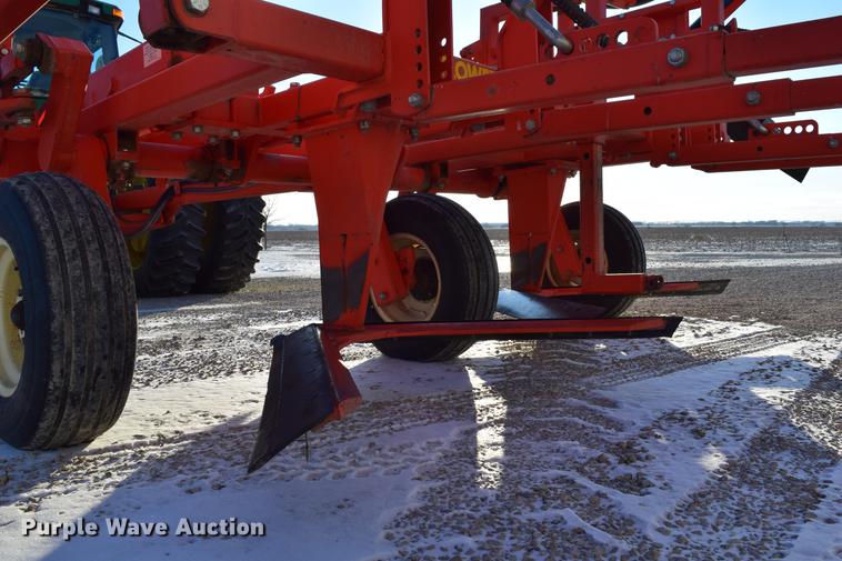 image for item DC7749 Sunflower 3640-20 sweep plow