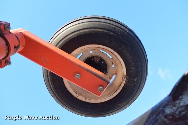 image for item DC7749 Sunflower 3640-20 sweep plow