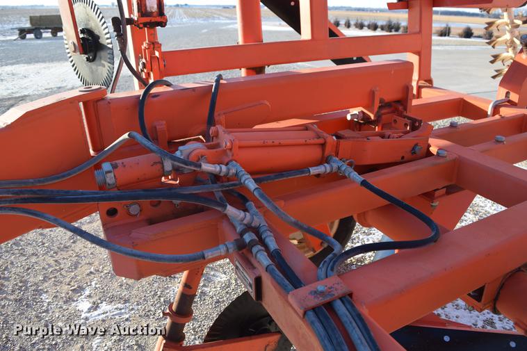 image for item DC7749 Sunflower 3640-20 sweep plow