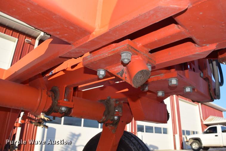 image for item DC7749 Sunflower 3640-20 sweep plow